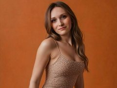 Liu1319061 - blond female webcam at ImLive