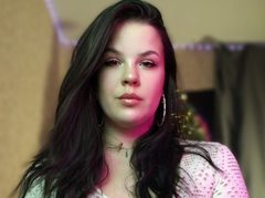 Liv_Love - female webcam at ImLive