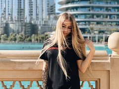 LOLA_LEWIS - blond female with  big tits webcam at ImLive