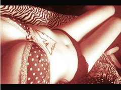 LolaDeVille24 - female with red hair and  big tits webcam at ImLive