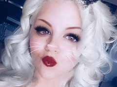 LolaDeVille24 - female with red hair and  big tits webcam at ImLive