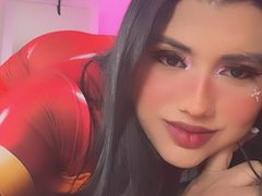 LolaOberle from xLoveCam