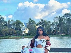 LolaOberle - shemale with black hair and  small tits webcam at xLoveCam