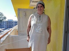 LollaGreate_ - female with black hair and  big tits webcam at ImLive