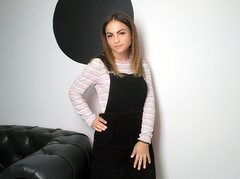 LouiseJeff - female with red hair and  big tits webcam at LiveJasmin