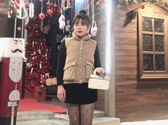 Lovee1269 - female webcam at ImLive