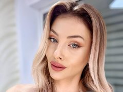 LovelyNATALY - blond female webcam at ImLive