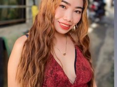 LovelyPREGGY4u - blond female with  big tits webcam at ImLive