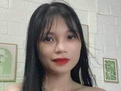 Lucie068 from ImLive