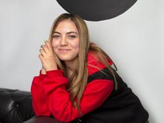 LucyBrickman - female with brown hair and  small tits webcam at LiveJasmin