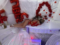 LucyLee - blond female webcam at ImLive