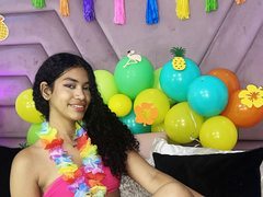 LunaRamirez - female with brown hair and  small tits webcam at ImLive