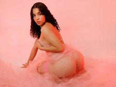 LunaValdez - female with black hair and  small tits webcam at ImLive