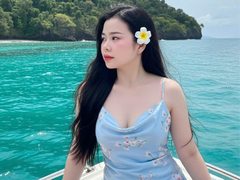 lucybabyy499 - female with black hair webcam at ImLive