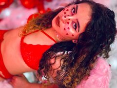 lunablue69 - blond female webcam at ImLive