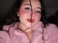 lunablue69 - blond female webcam at ImLive