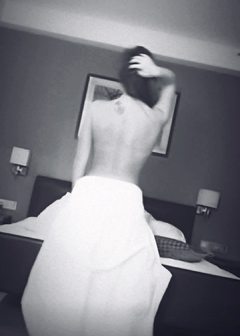 MaSya29 - female with brown hair and  small tits webcam at ImLive