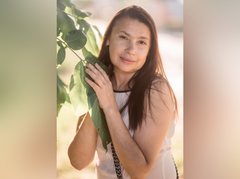 MadamXDream - female with black hair and  small tits webcam at xLoveCam