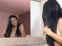 MaddisonTate - female with brown hair and  big tits webcam at ImLive