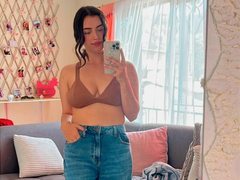 MadisonSutter - female with black hair and  big tits webcam at ImLive