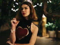 Magic_Girl - female with brown hair webcam at ImLive