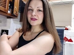 Malinka_Mila - female with brown hair webcam at ImLive