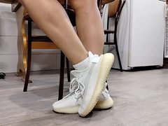 Malinka_Mila - female with brown hair webcam at ImLive