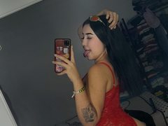 Mari_Kitty from ImLive