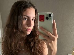 MariamBrooks - female with black hair and  big tits webcam at LiveJasmin