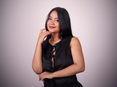 MariamCollins - female with black hair webcam at ImLive