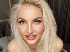 MaryLight - blond female with  big tits webcam at ImLive