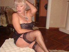 SexxyMature1 - blond female with  big tits webcam at LiveJasmin