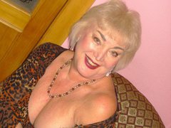 SexxyMature1 - blond female with  big tits webcam at LiveJasmin