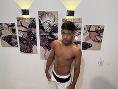 Maxweldickhard from ImLive