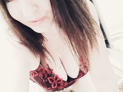 madamsweetie from ImLive
