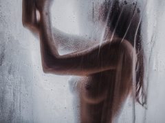 MelanyKissForU - female with brown hair and  big tits webcam at xLoveCam