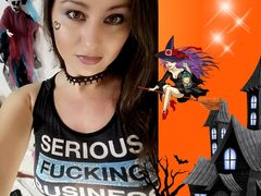 MelanyKissForU - female with brown hair and  big tits webcam at xLoveCam