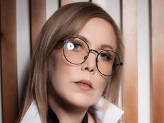 MelissaShine - blond female webcam at ImLive