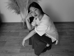 MelissaPlum - female with black hair webcam at LiveJasmin