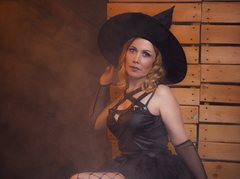 MelissaShine - blond female webcam at ImLive