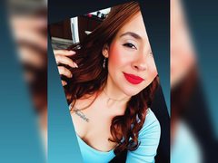Mia_Toms_ from ImLive