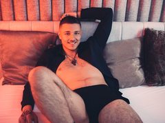 MichaelCusack - male webcam at LiveJasmin