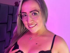 MiaBlondy - female webcam at xLoveCam