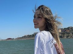 Mila22 from ImLive