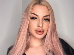 nightBlackPrince - female with red hair webcam at LiveJasmin