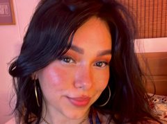 Mindy_Star - female with black hair and  small tits webcam at ImLive