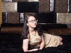 MirandaMiller - female with black hair webcam at LiveJasmin