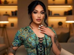 Miss9inchs - blond shemale webcam at ImLive