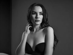 MissBelle - female with brown hair webcam at ImLive