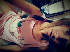 MissMaceyJade - female with brown hair and  small tits webcam at ImLive